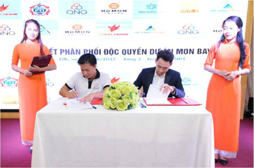 hdmon-to-chuc-ky-ket-phan-phoi-du-anmon-bay-1