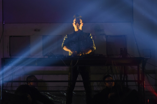 Đêm nhạc có sự tham gia của ba DJ Việt đình đám SlimV, Javixx và Huy DX