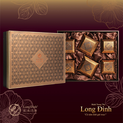 Hộp bánh Trung thu Long Đình Bảo Quý.