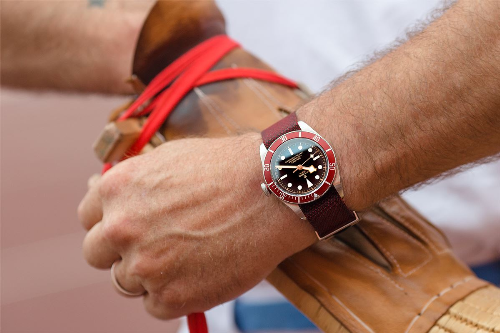 TUDOR BLACK BAY: CUỘC HỒI SINH CỦA MỘT BIỂU TƯỢNG