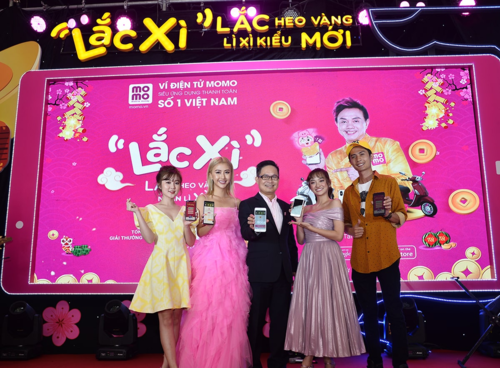 Ông Nguyễn Bá Diệp - Phó chủ tịch ví điện tử MoMo trong buổi ra mắt tính năng Lắc xì..
