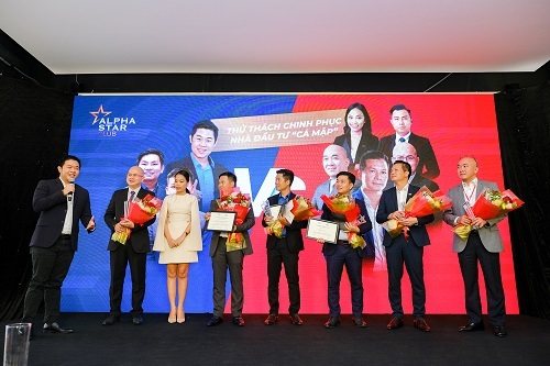 Các chuyên viên tư vấn tham gia thử thách Chinh phục nhà đầu tư Cá mập.