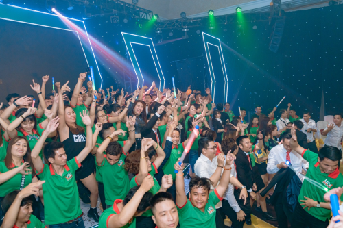 Không khí sôi động của đêm gala Kết sức mạnh - Nối thành công.