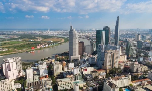 Thị trường bất động sản tại trung tâm TP HCM. Ảnh: Vũ Lê