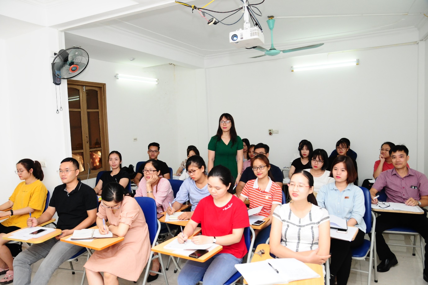 Lớp học thực hành tại Trung tâm đào tạo thực hành Lê Ánh. Ảnh: Trung tâm đào tạo thực hành Lê Ánh