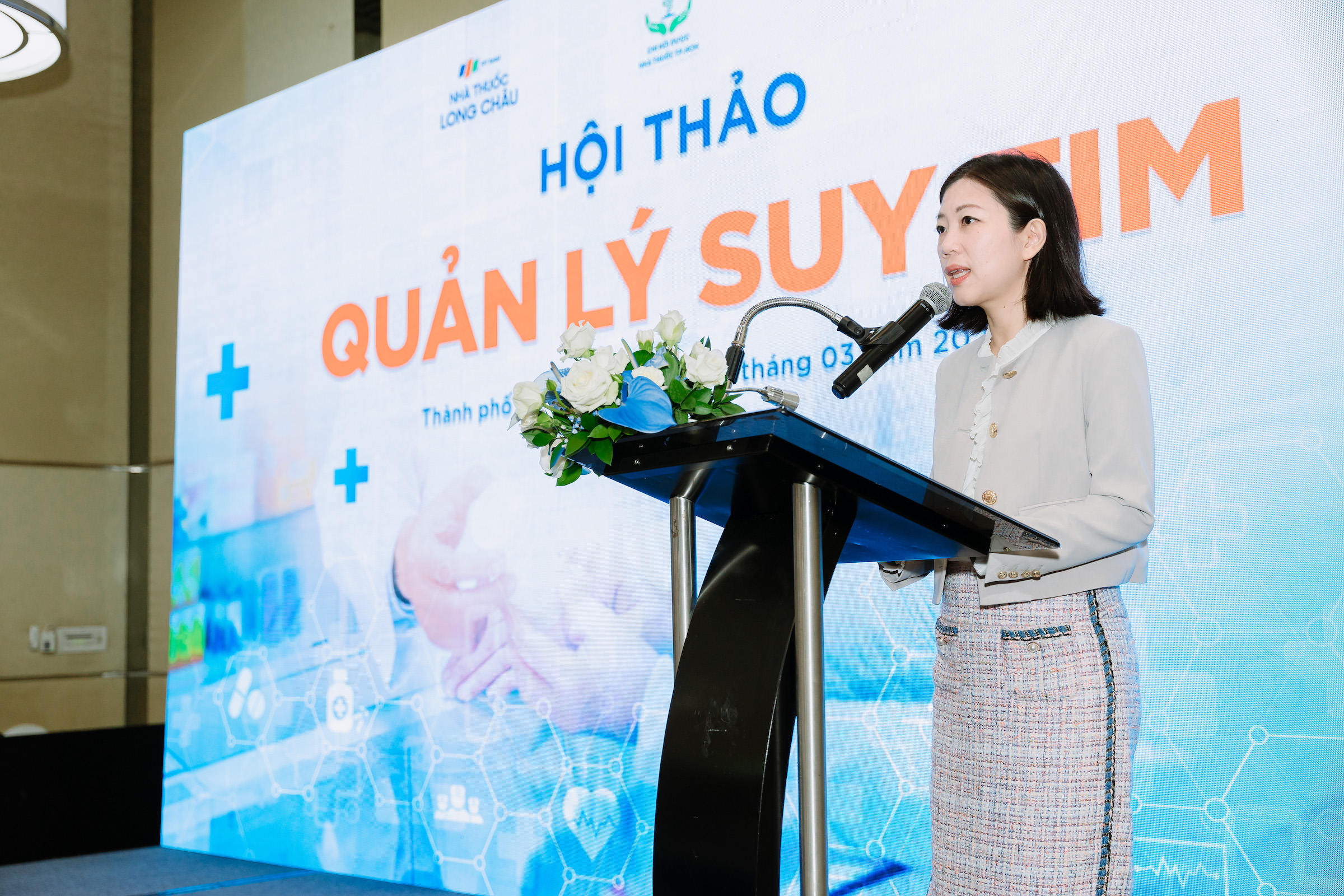 Bà Karina Nguyễn hy vọng khóa học sẽ giúp nâng cao năng lực chuyên môn cho dược sĩ của FPT Long Châu; từ đó chăm sóc sức khỏe cho bệnh nhân tim mạch tại Việt Nam. Ảnh: FPT Long Châu