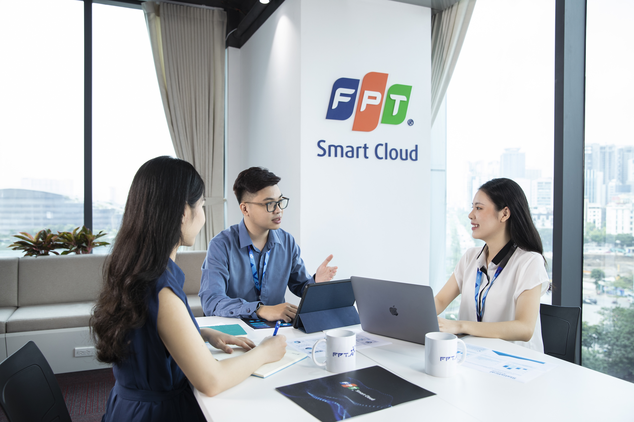 Đội ngũ kỹ sư công nghệ & chuyên gia AI tại FPT Smart Cloud.
